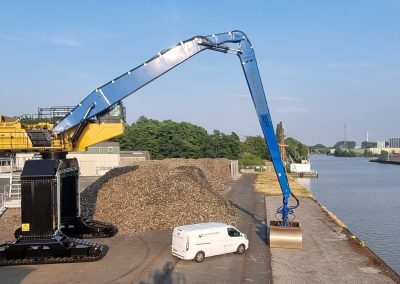 MultiDocker MH74G Material Handler – Papenburg MultiDocker MH74G material handler on Caterpillar base machine in Papenburg